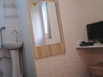Wuhan Wansongyuan Guoshun Hostel ภายนอก รูปภาพ